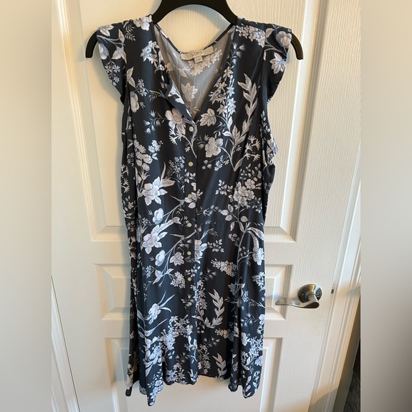 Loft Dress - Picture 1 of 5